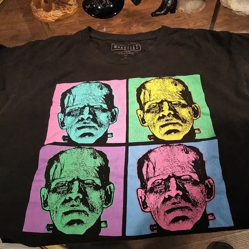 Universal Studios Monsters Frankenstein Monster Face Graphic T-shirt Men's Large